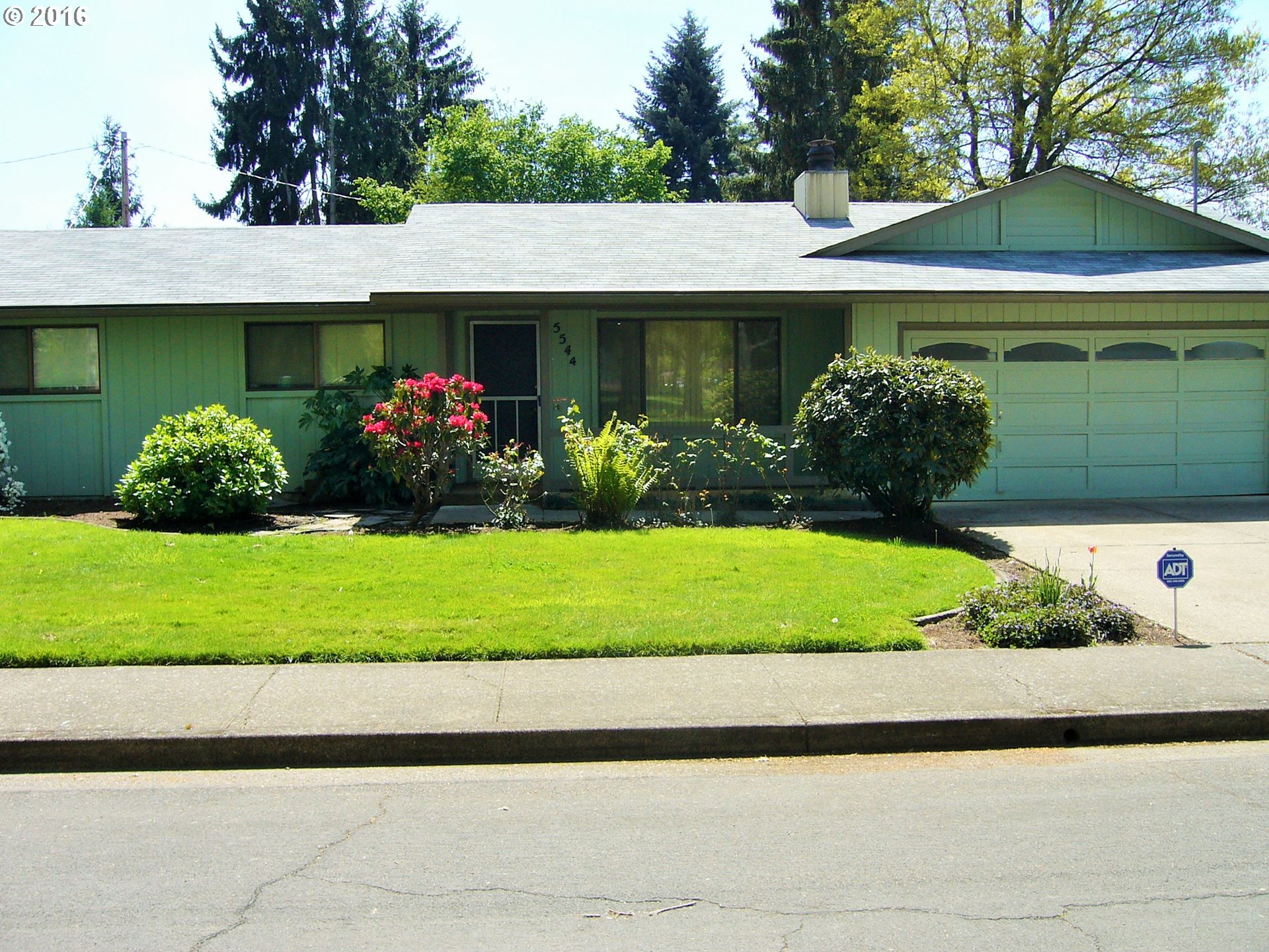 5544 Burnett Ave, Eugene, OR 97402 photo 1