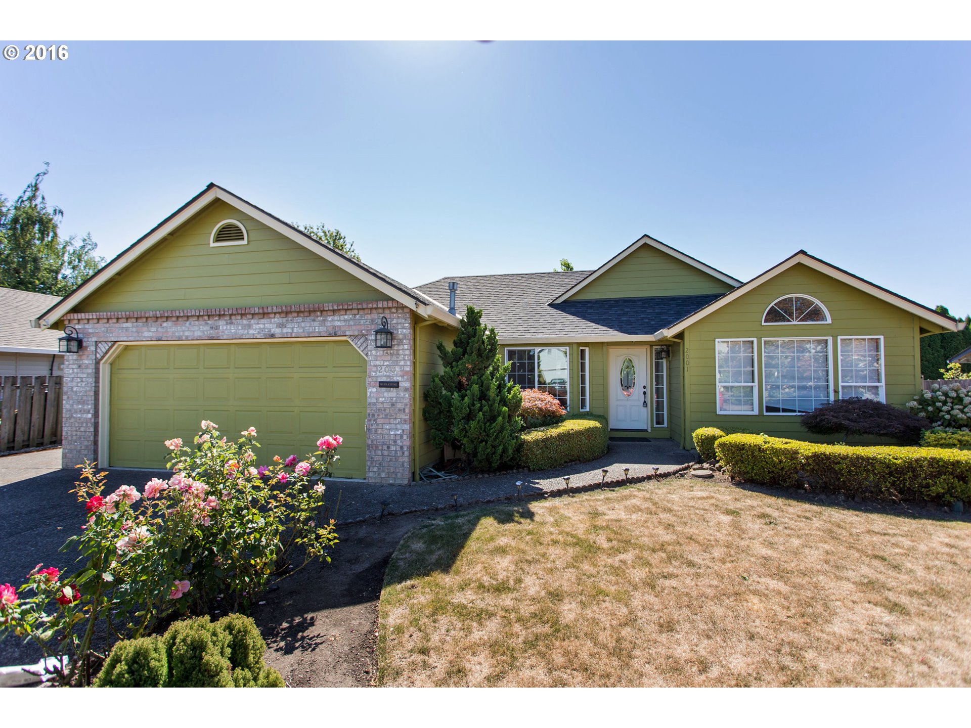 2001 Valeri Dr, Newberg, OR 97132 photo 1