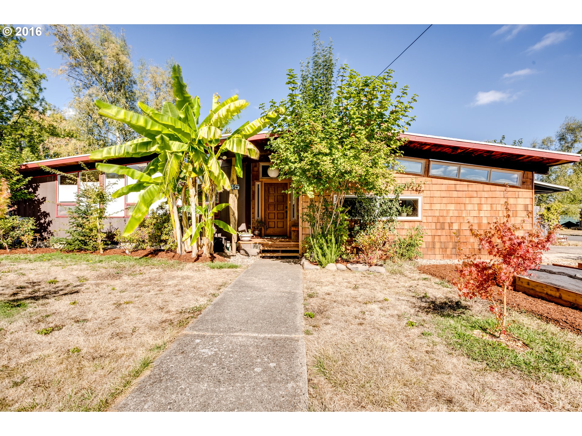 145 E 29th Pl, Eugene, OR 97405 photo 1