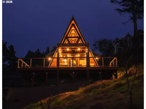 49855 Seasand Rd, Neskowin, OR 97149