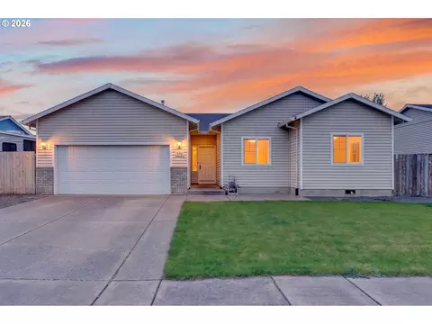 850 Columbia Dr, Molalla, OR 97038