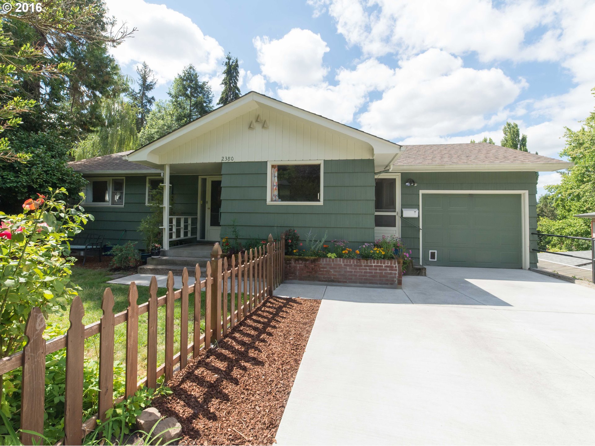 2380 Mission Ave, Eugene, OR 97403 photo 1
