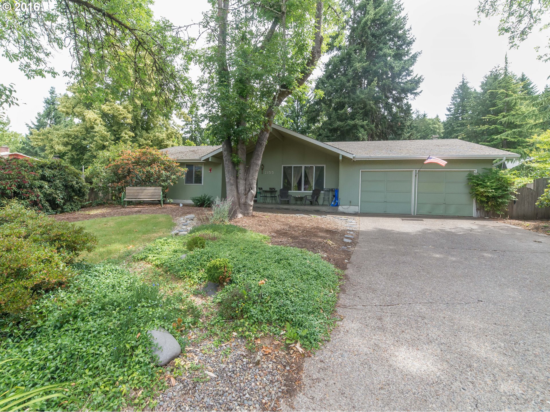 2155 Brittany St, Eugene, OR 97405 photo 1