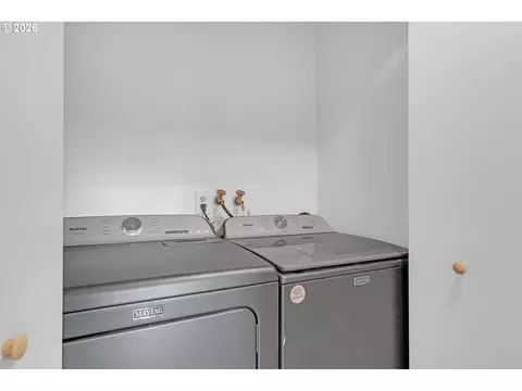 2010 E 1st Ave, Albany, OR 97321 photo 28