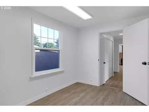 2010 E 1st Ave, Albany, OR 97321 photo 17