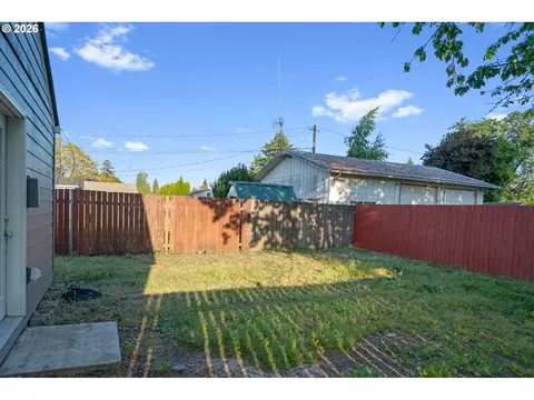 2010 E 1st Ave, Albany, OR 97321 photo 30