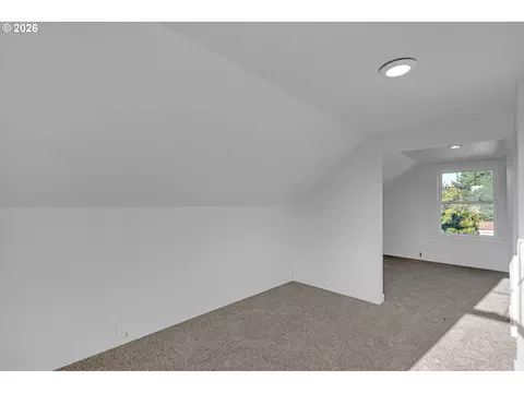 2010 E 1st Ave, Albany, OR 97321 photo 26