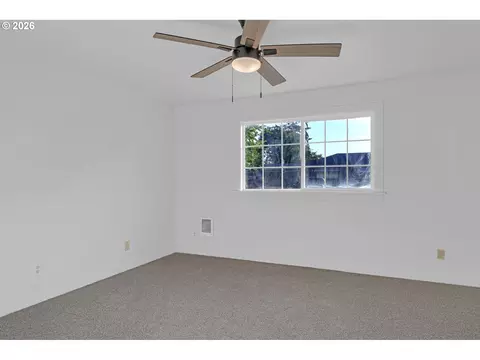 2010 E 1st Ave, Albany, OR 97321 photo 19