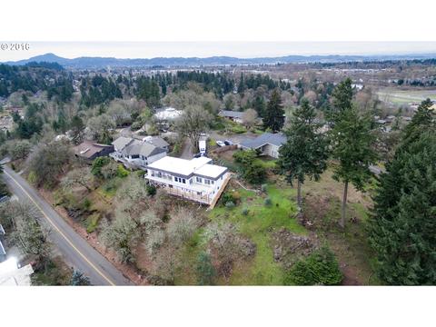 2195 Stone Crest Dr, Eugene, OR 97401 photo 1