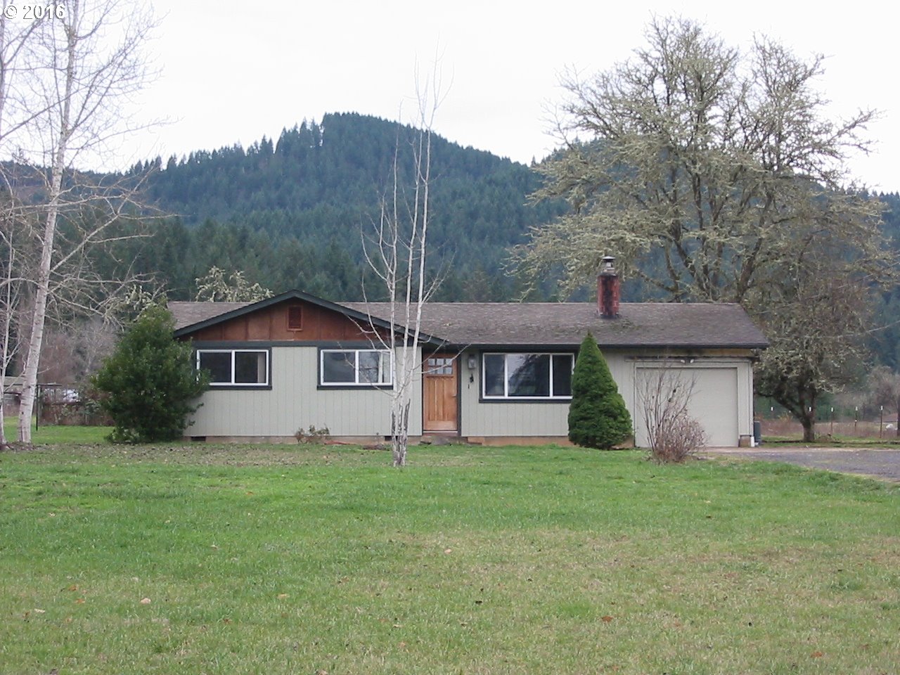 37074 Tree Farm Rd, Springfield, OR 97477 photo 1