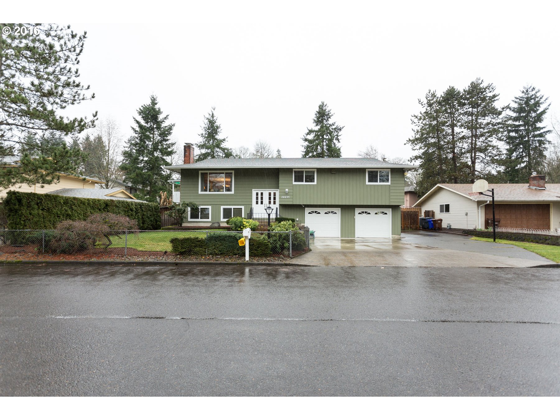 16635 Lancaster Dr, Gladstone, OR 97027 photo 1
