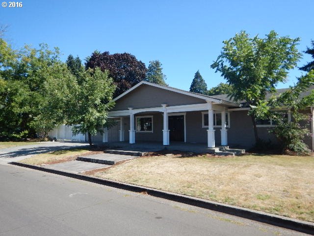 230 Blazer Ave, Eugene, OR 97404 photo 1