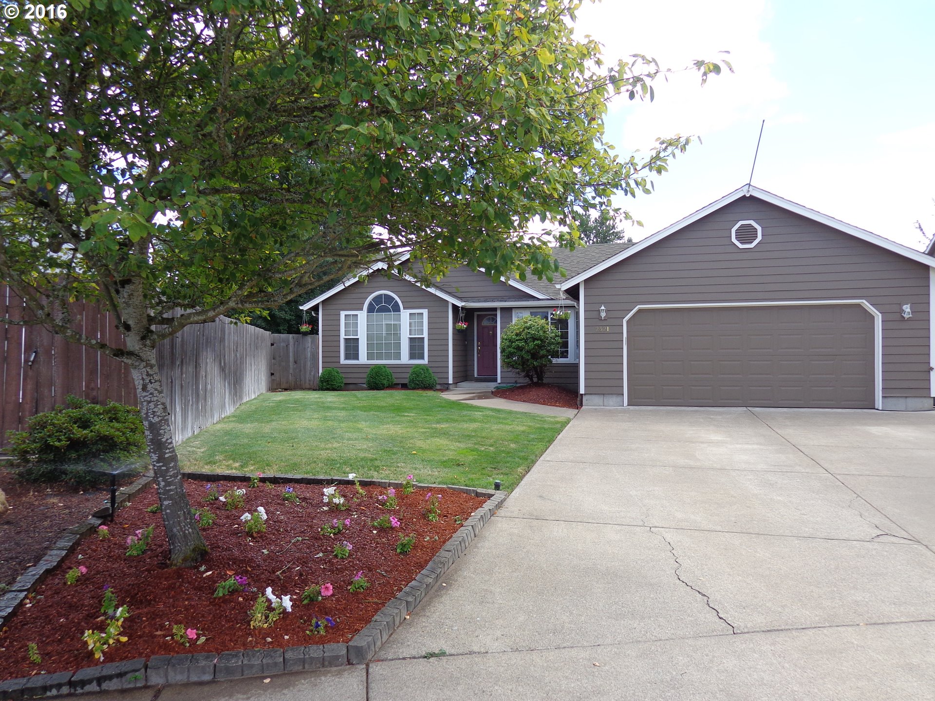 2321 Sony Loop, Eugene, OR 97404 photo 1