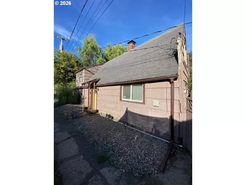 Exterior - 47 W 25th Ave, Eugene, OR 97405 photo 4 of 6