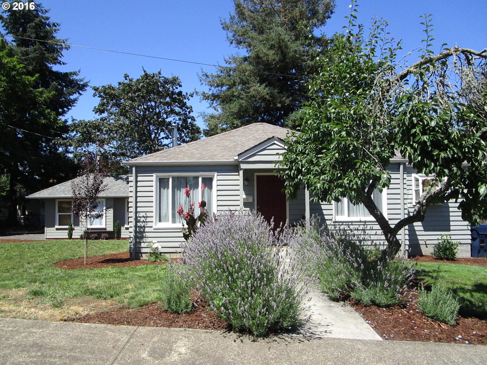 645 W 20th Ave, Eugene, OR 97405 photo 1