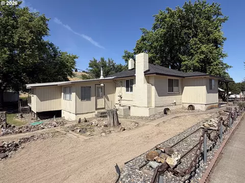 Exterior - 1265 Tutuilla Rd, Pendleton, OR 97801 photo 2 of 11