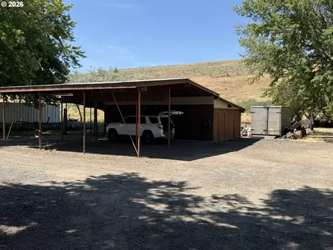 Exterior - 1265 Tutuilla Rd, Pendleton, OR 97801 photo 5 of 11