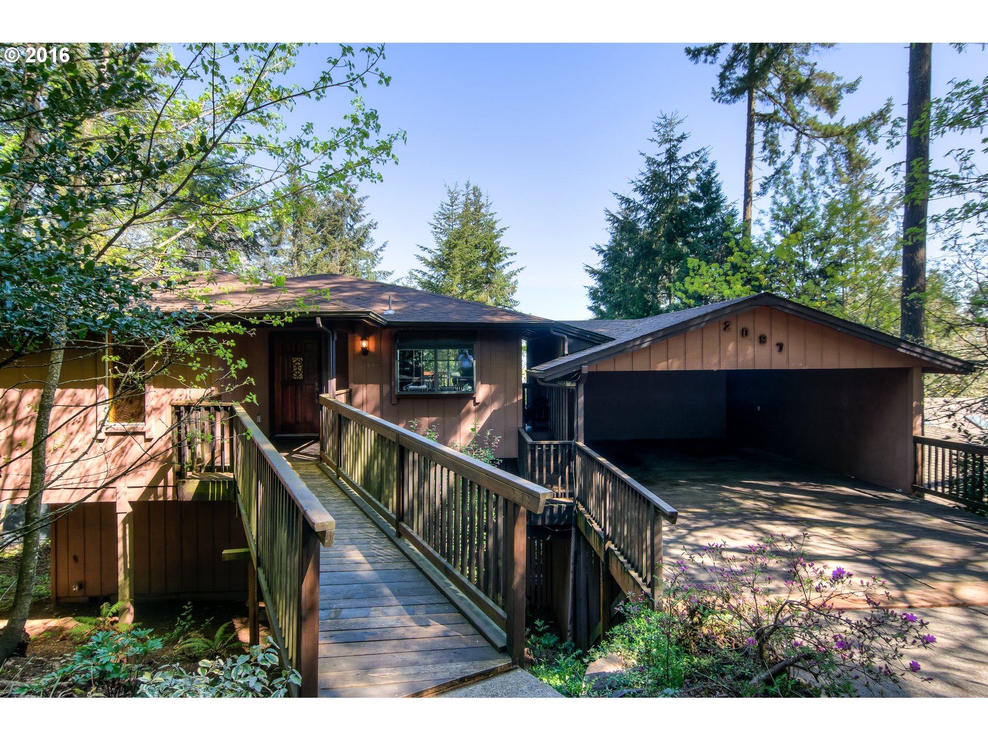 2097 Mclean Blvd, Eugene, OR 97405 photo 1