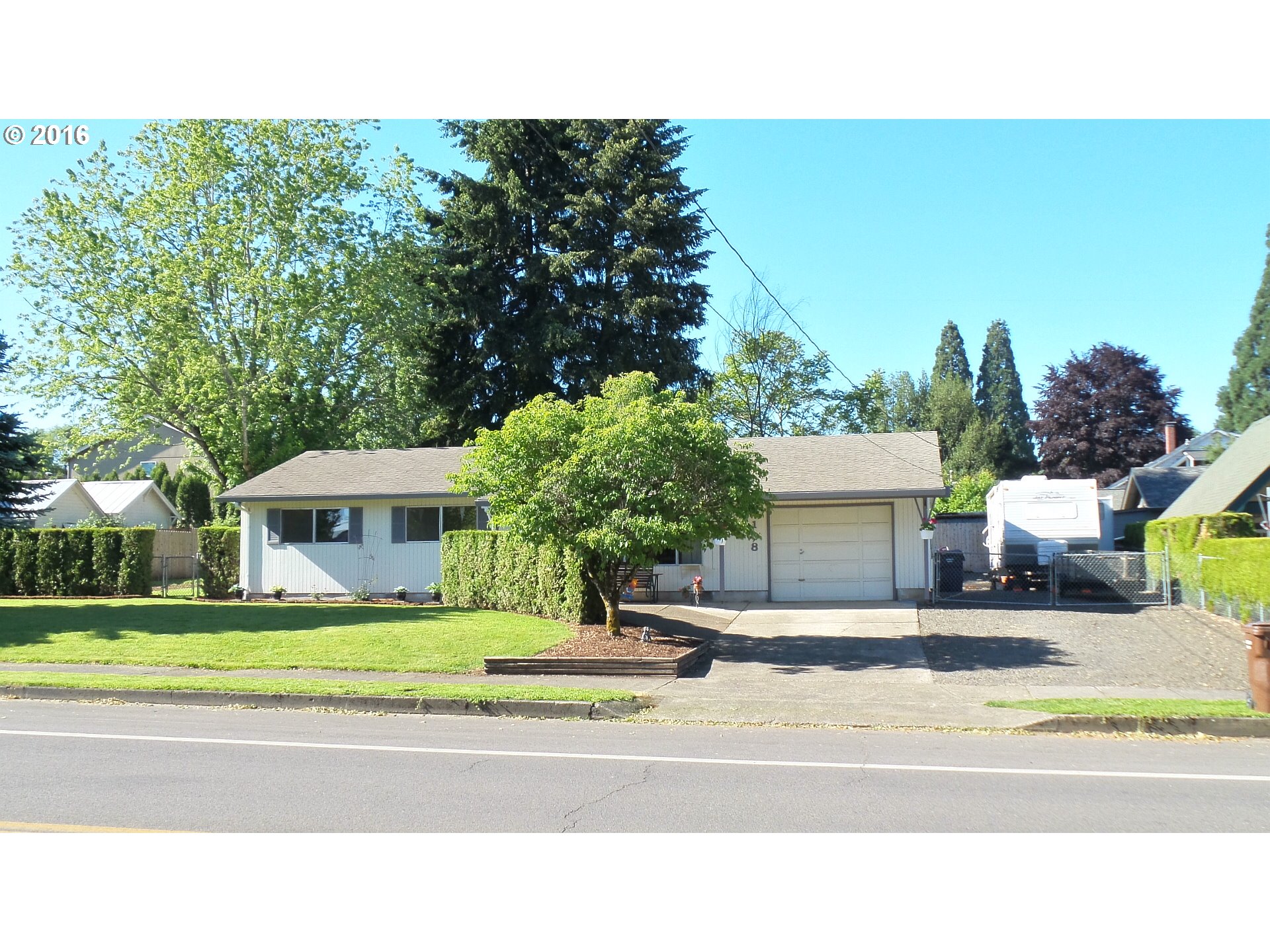 108 E 5th St, Molalla, OR 97038 photo 1