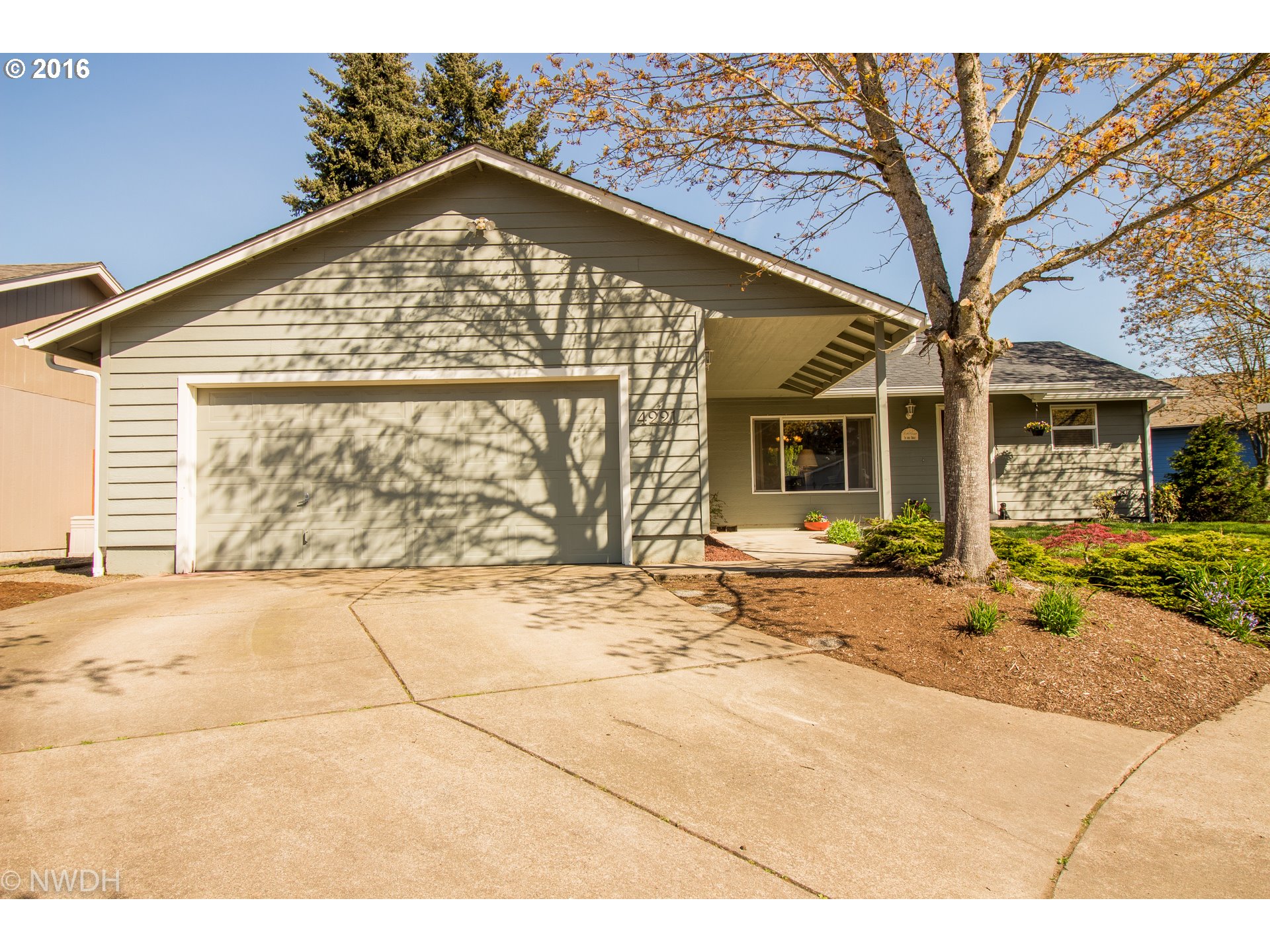 4221 Ashley Ln, Eugene, OR 97402 photo 1