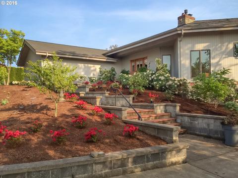 695 Edgemont Way, Springfield, OR 97477 photo 1