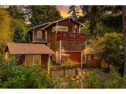 850 Knobcone St, Manzanita, OR 97130
