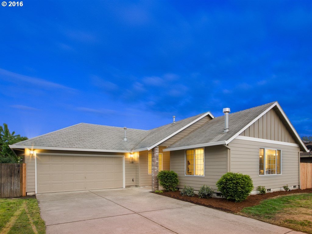 210 Ardus Dr, Newberg, OR 97132 photo 1