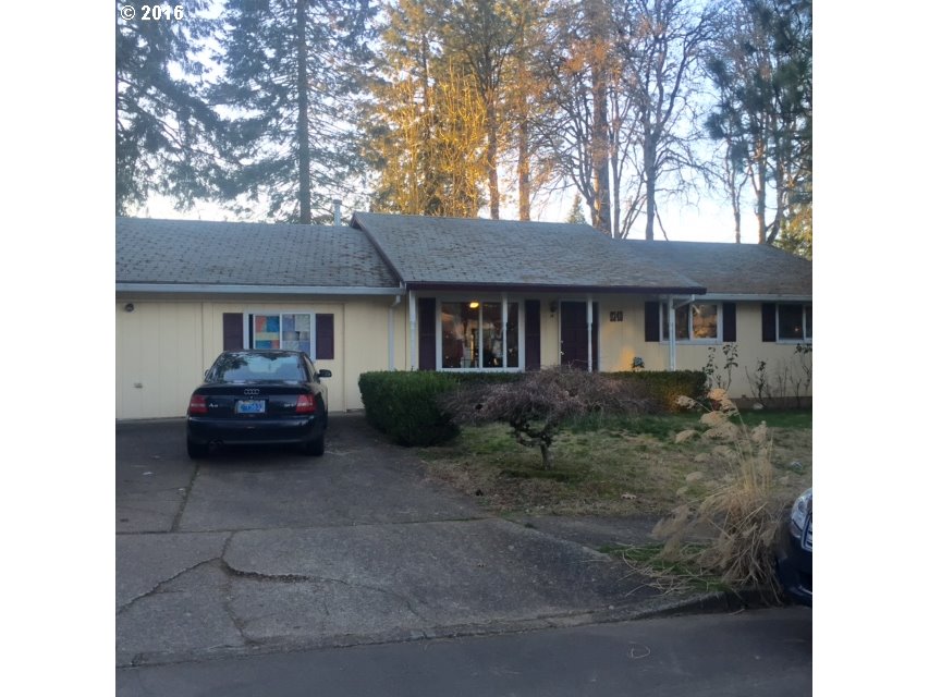 9240 SW Apache Dr, Tualatin, OR 97062 photo 1