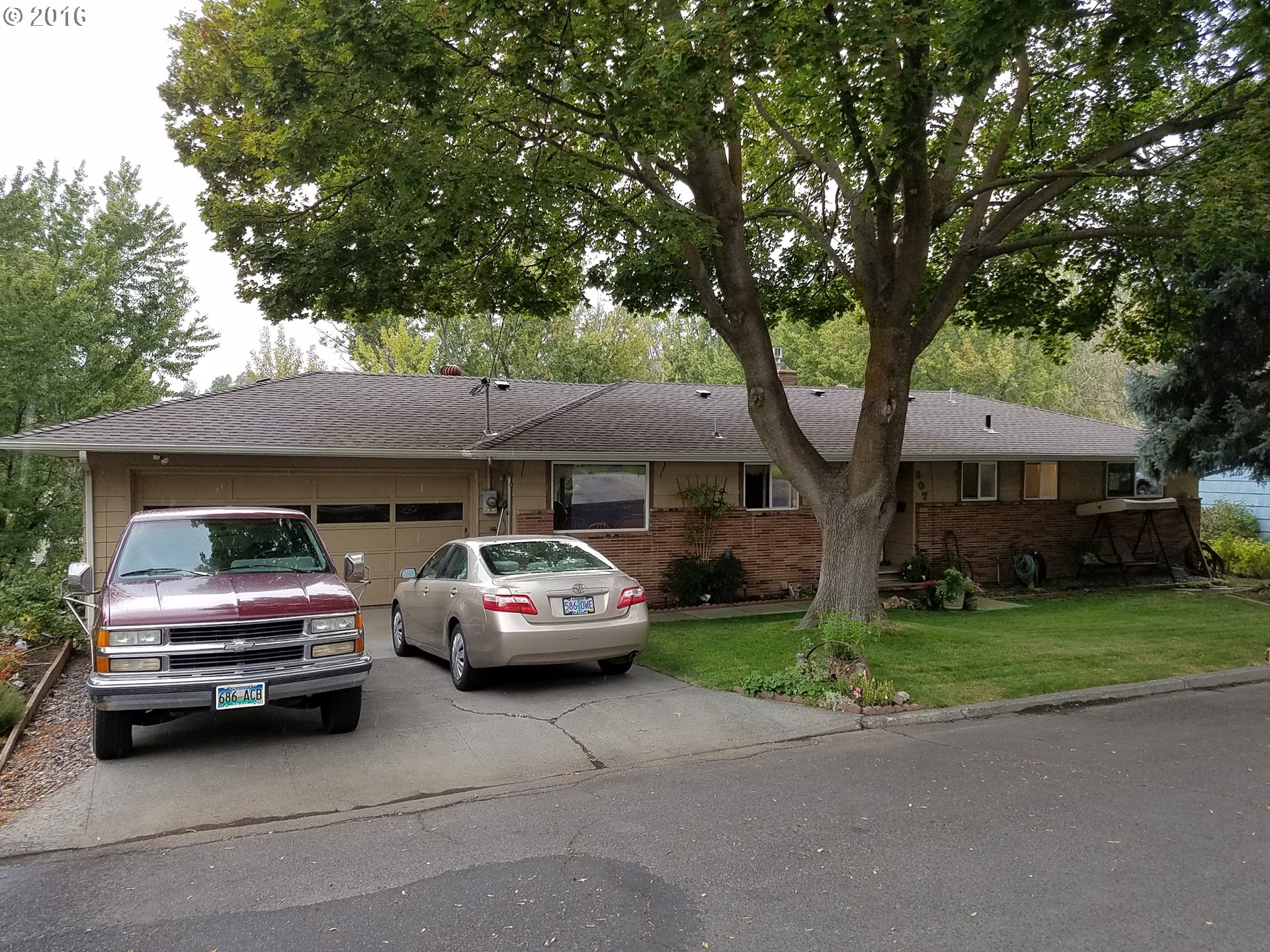 807 NW 6th St, Pendleton, OR 97801 photo 1