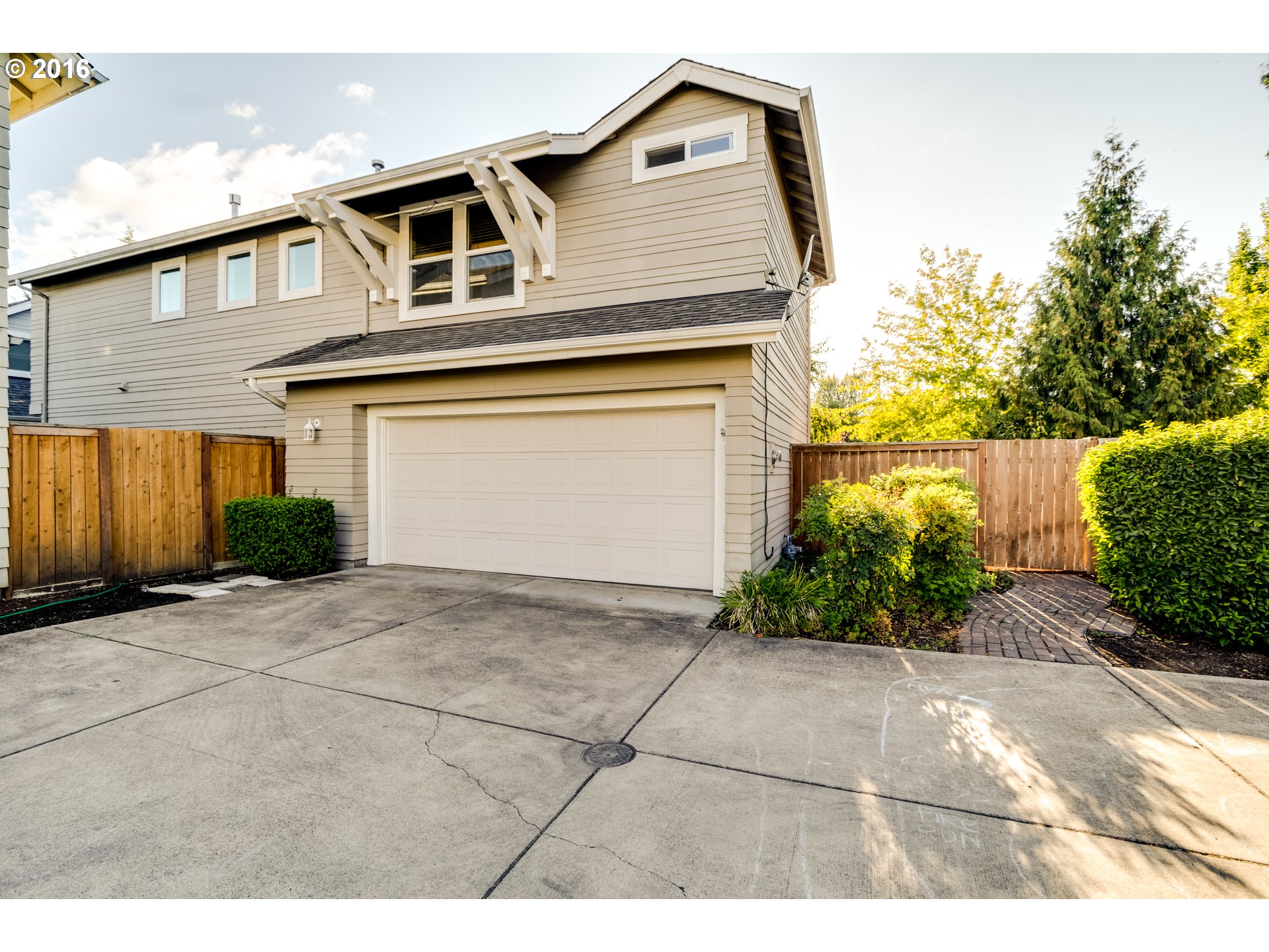 1640 Riley Ln, Eugene, OR 97402 photo 1