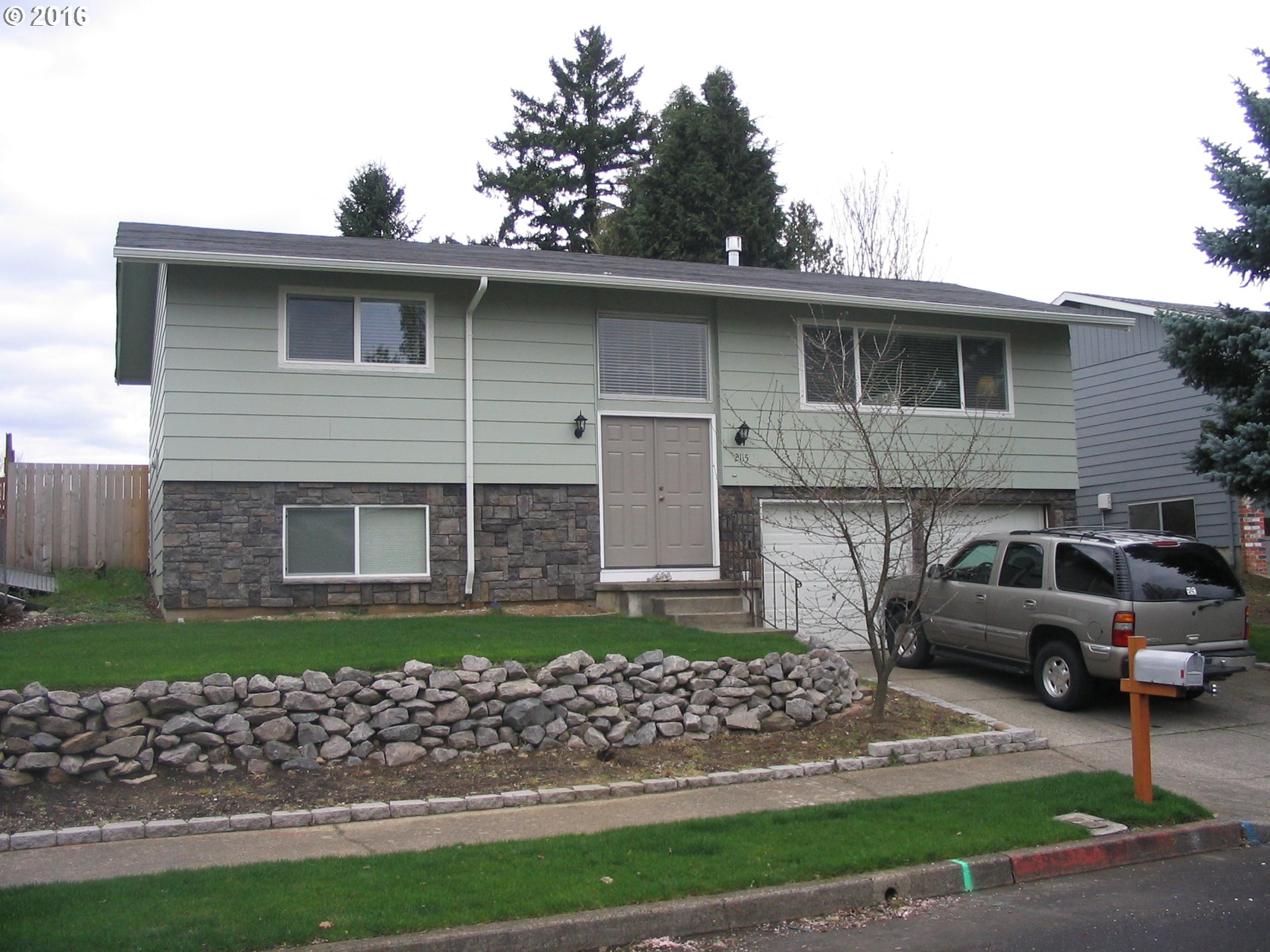 2115 NW 14th St, Gresham, OR 97030 photo 1
