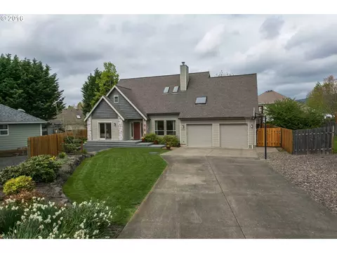 2111 Prospect Dr, Newberg, OR 97132 photo 1