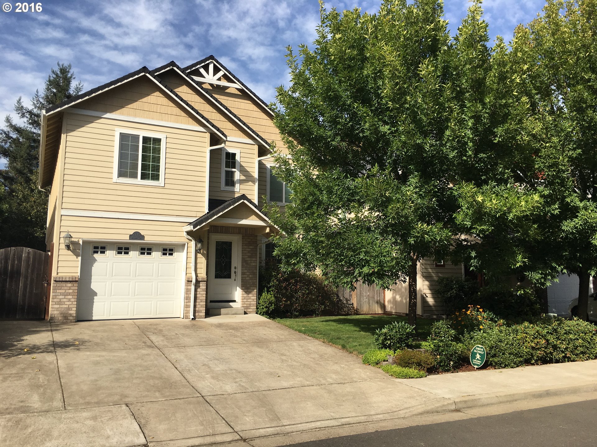 2743 Mallory Ln, Eugene, OR 97401 photo 1