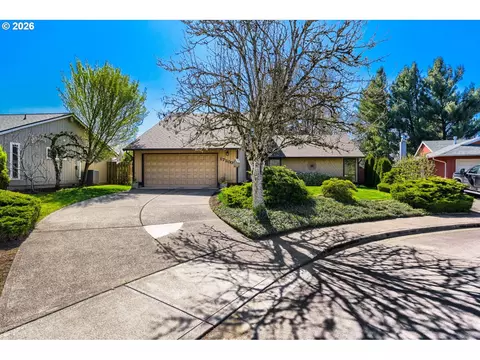 17200 NW Bandon Ct, Beaverton, OR 97006