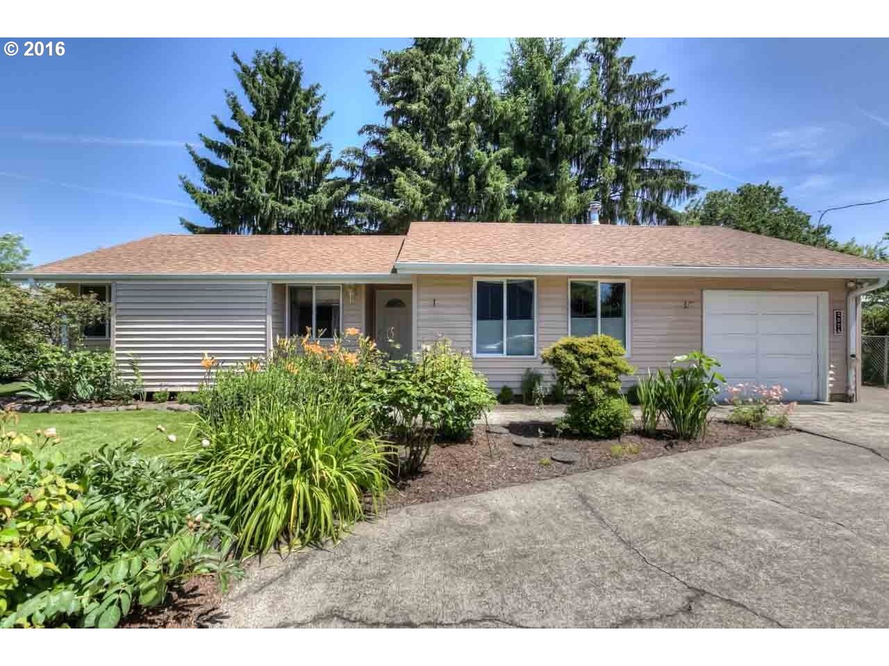 227 S Cole Ave # A, Molalla, OR 97038 photo 1