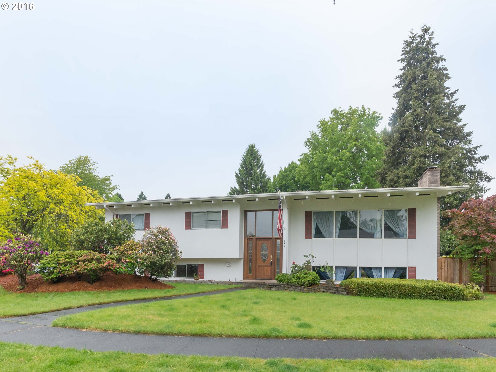 240 Sterling Dr, Eugene, OR 97404 photo 1
