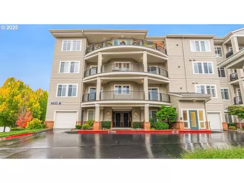 4832 NW Promenade Ter #220, Portland, OR 97229