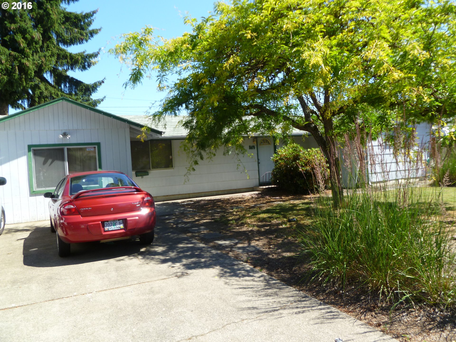 869 Skipper Ave, Eugene, OR 97404 photo 1