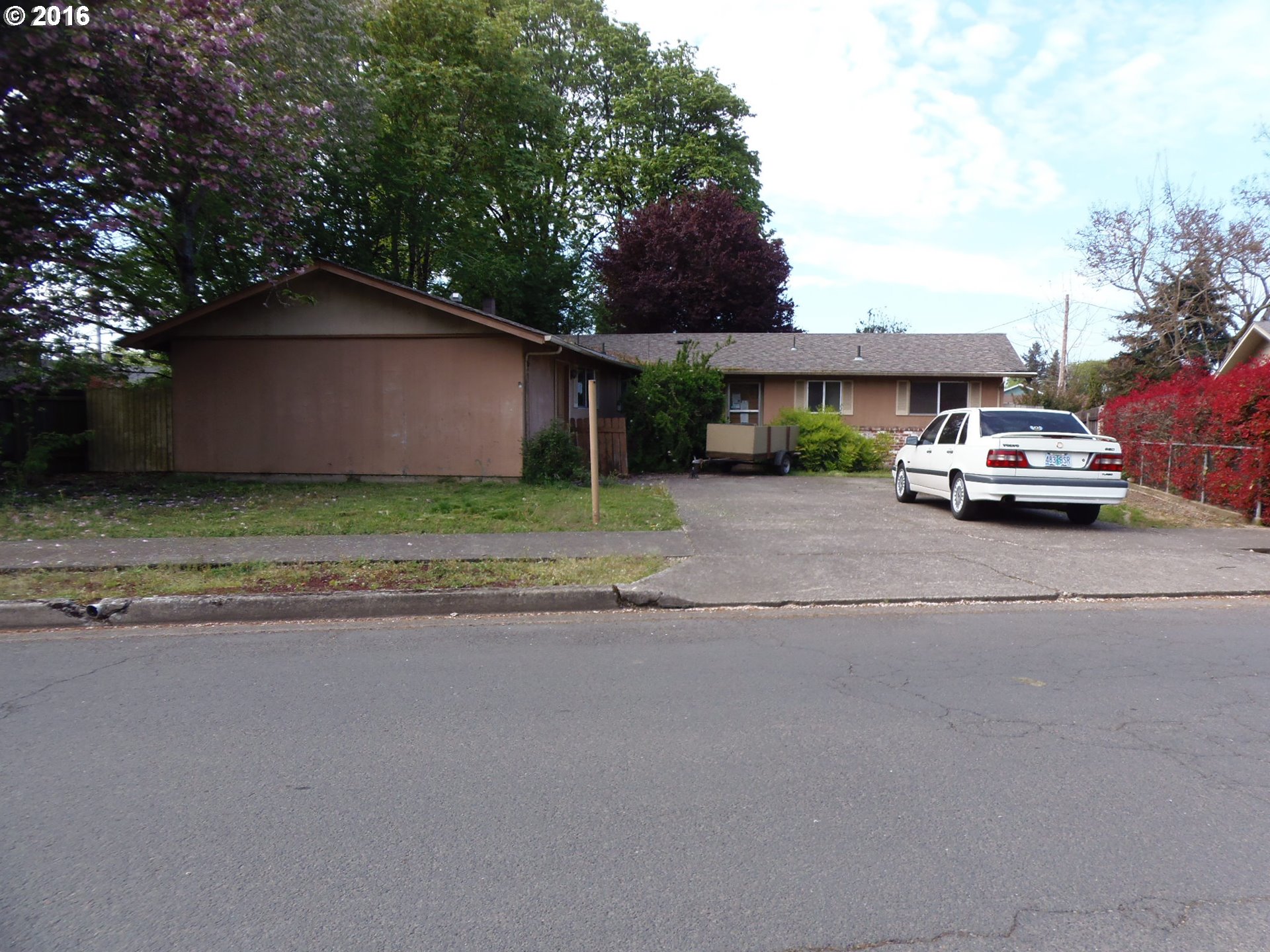 2115 Carmel Ave, Eugene, OR 97401 photo 1