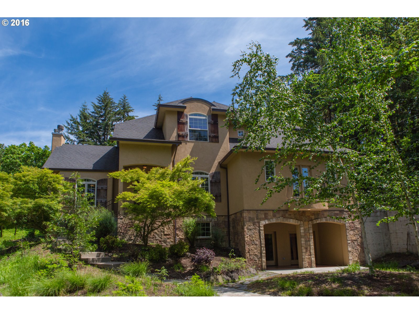 1865 E 28th Ave, Eugene, OR 97403 photo 1
