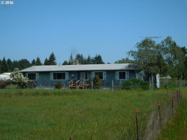 28079 Clear Lake Rd, Eugene, OR 97402 photo 1