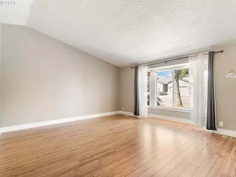 Living - 1536 SE Condor Ave, Gresham, OR 97080 photo 1 of 8