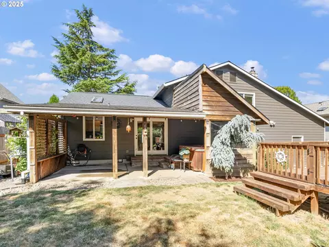 Exterior - 1536 SE Condor Ave, Gresham, OR 97080 photo 6 of 8