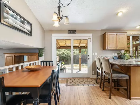 Dining - 1536 SE Condor Ave, Gresham, OR 97080 photo 2 of 2
