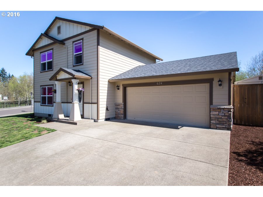 624 S 13th Ave, Cornelius, OR 97113 photo 1