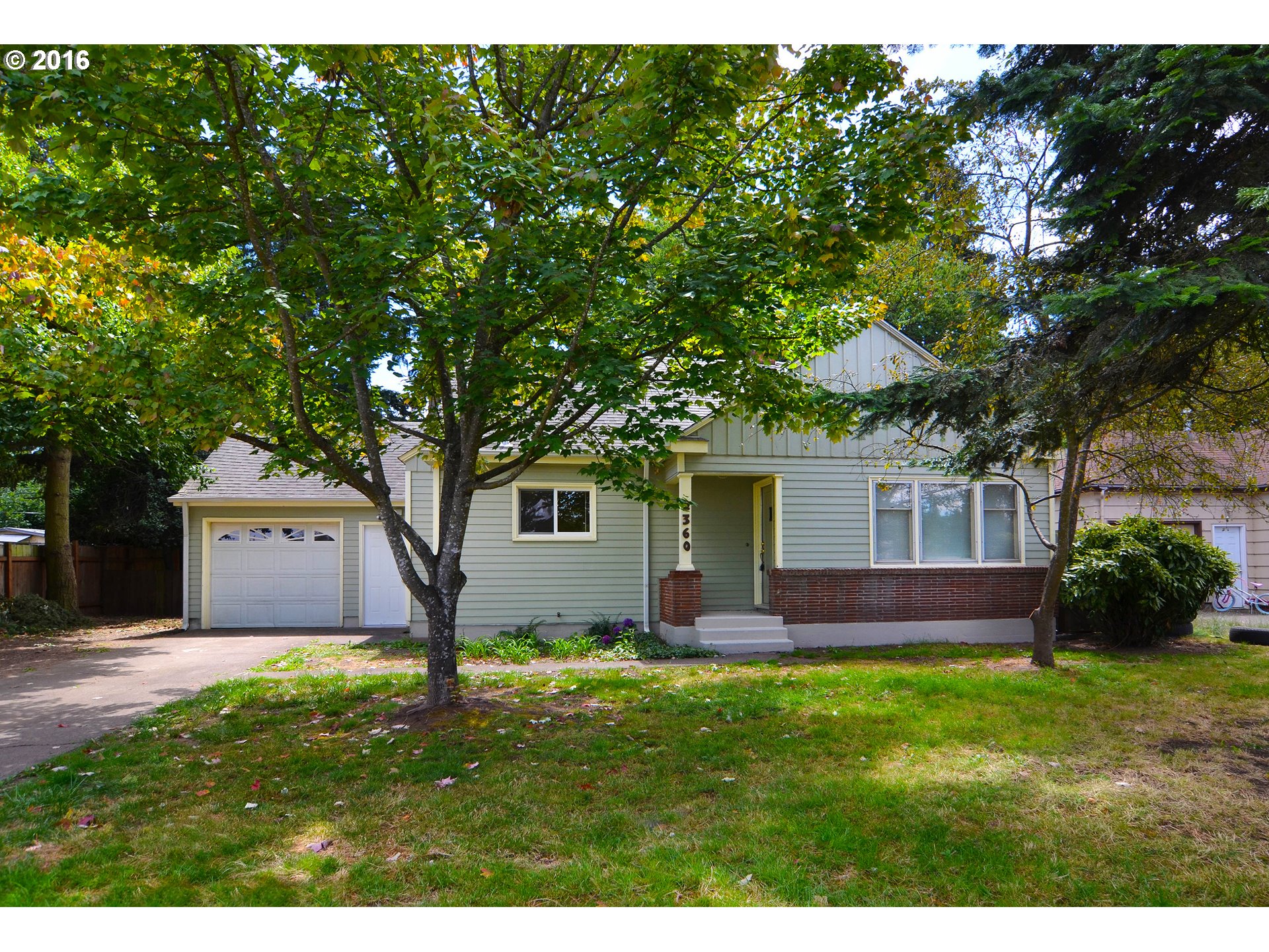 2360 Haig St, Eugene, OR 97402 photo 1