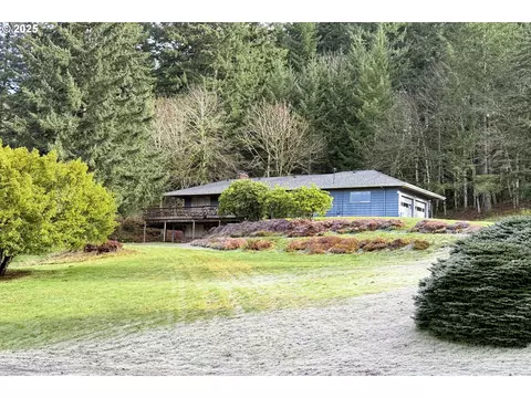 Exterior - 19955 SE Tillstrom Rd, Damascus, OR 97089 photo 3 of 17