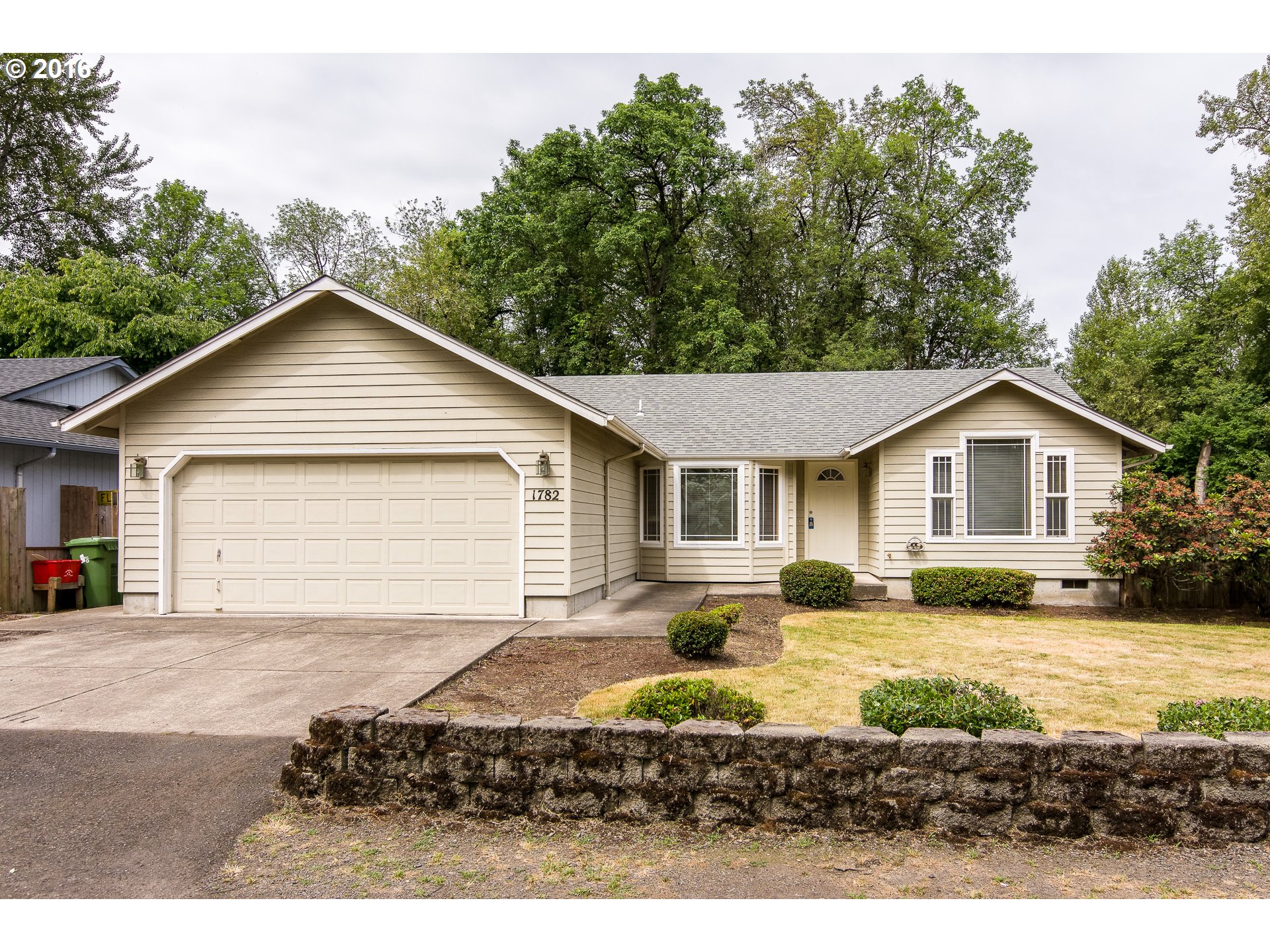 1782 Labona Dr, Eugene, OR 97404 photo 1