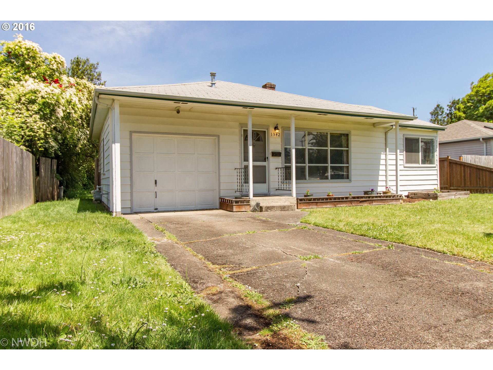 1342 L St, Springfield, OR 97477 photo 1