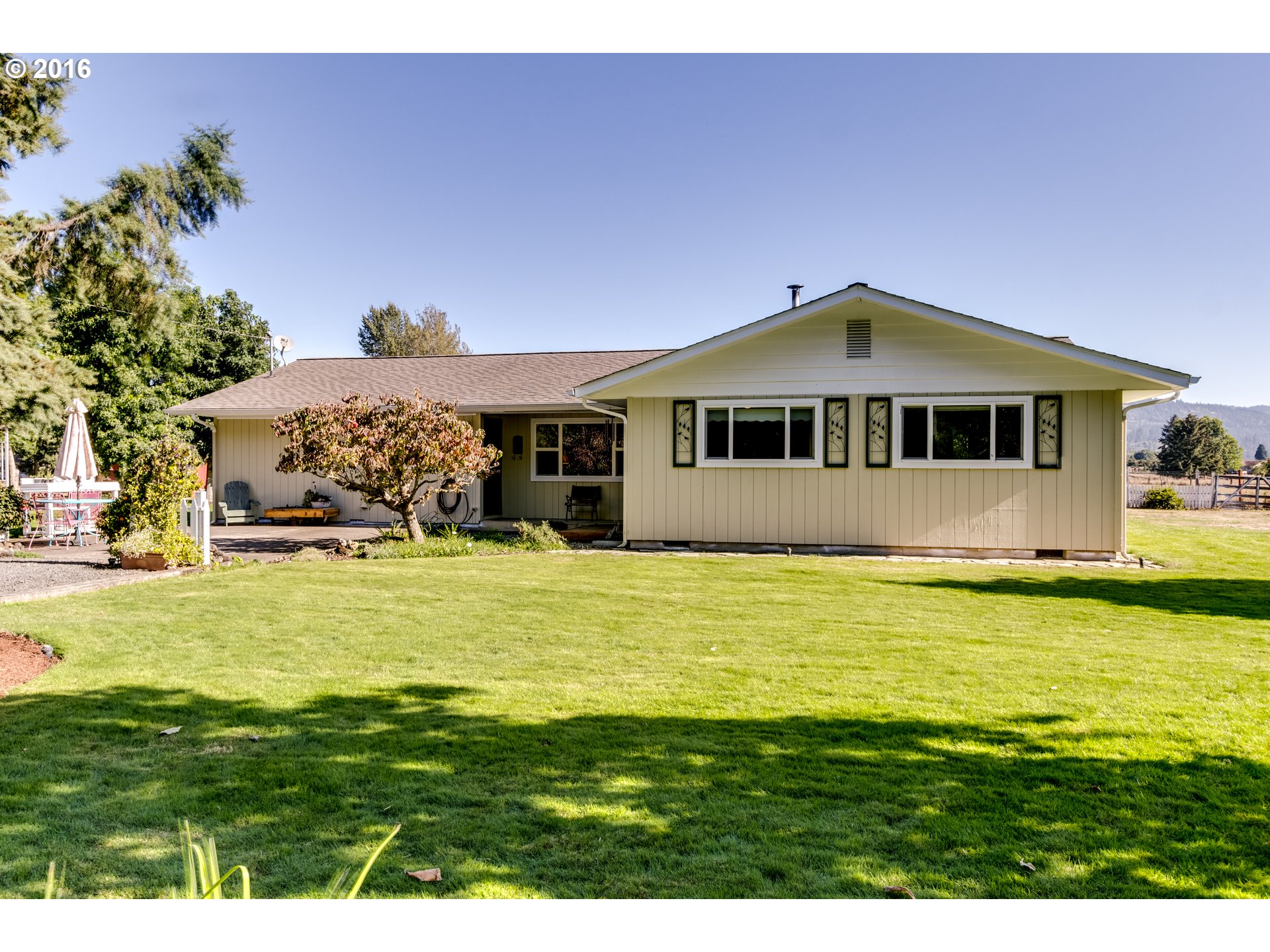 38907 Hendricks Park Rd, Springfield, OR 97478 photo 1